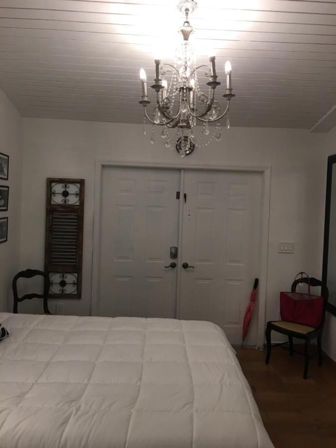 Private Loft In The Heart Of Little Havana Miami Bagian luar foto
